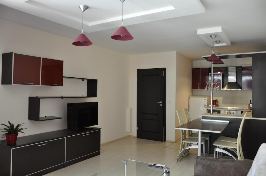 Black Sea Brееze Apartment Varna Bilik gambar